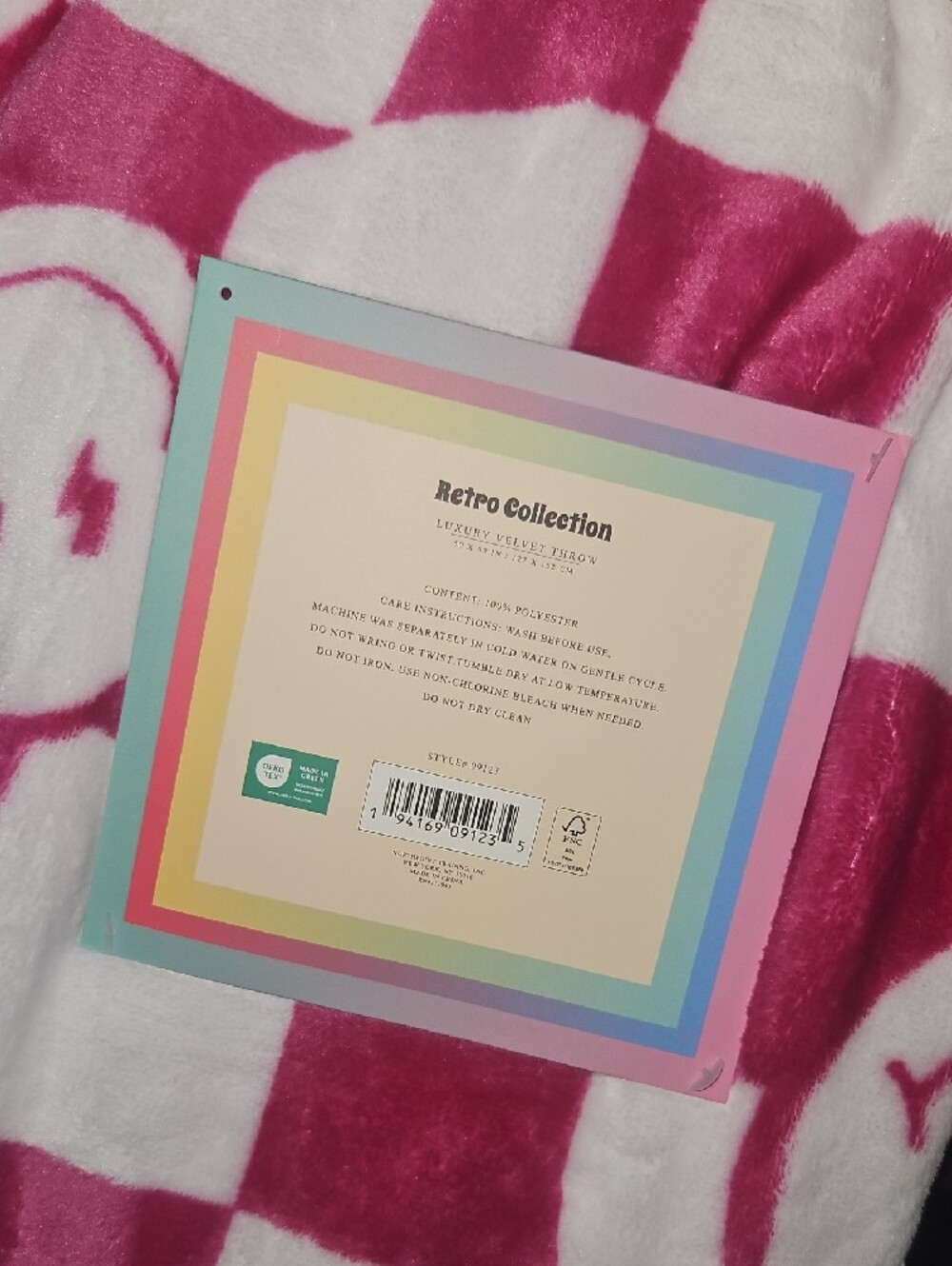 Plush Checkerboard Smile Throw Blanket — Pink and White - Picture 3 of 3
